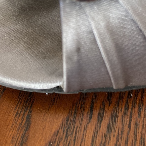 WOMEN’S Nina gray wedges size 8M rhinestones satin - Picture 8 of 11